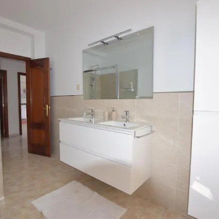 Apartamento En Carnota, Al Lado De La Playa *