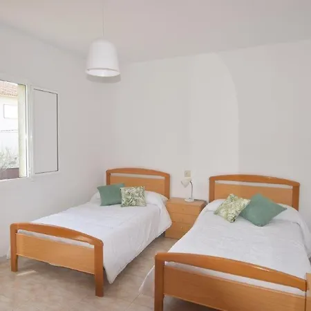 Apartamento En Carnota, Al Lado De La Playa
